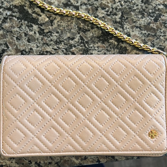 Tory Burch Blush Quilted Leather & Chain Crossbody - Picture 5 of 16